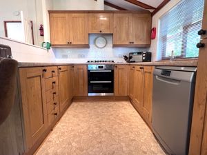 Kitchen- click for photo gallery